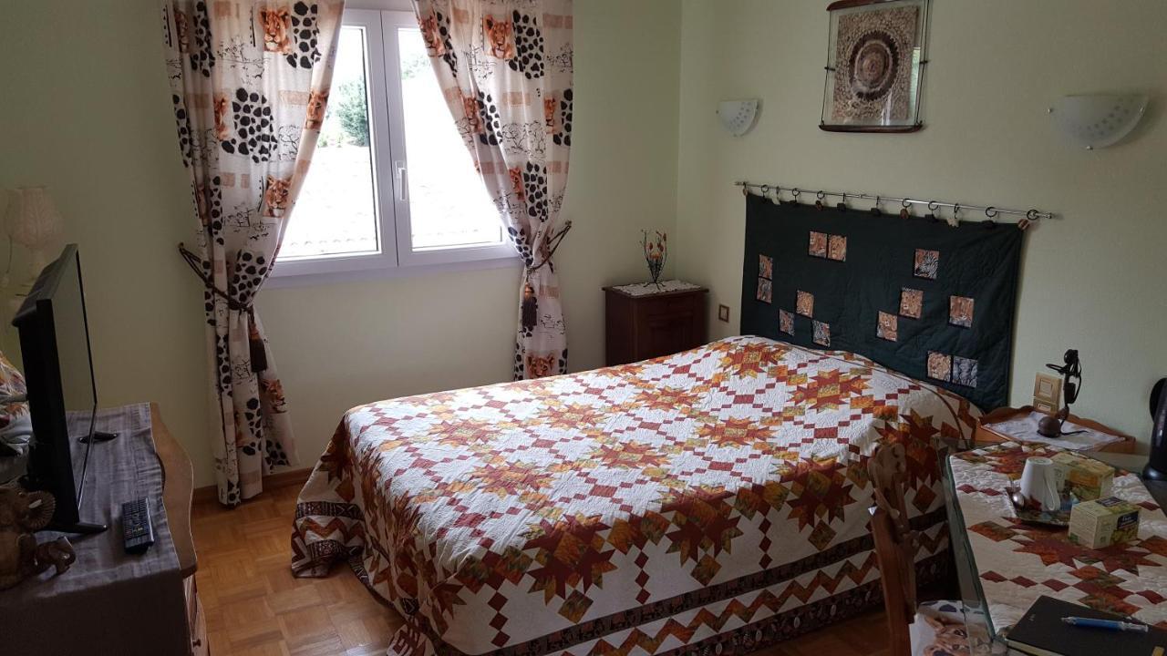 مبيت وإفطار Périgny Castel Parc المظهر الخارجي الصورة